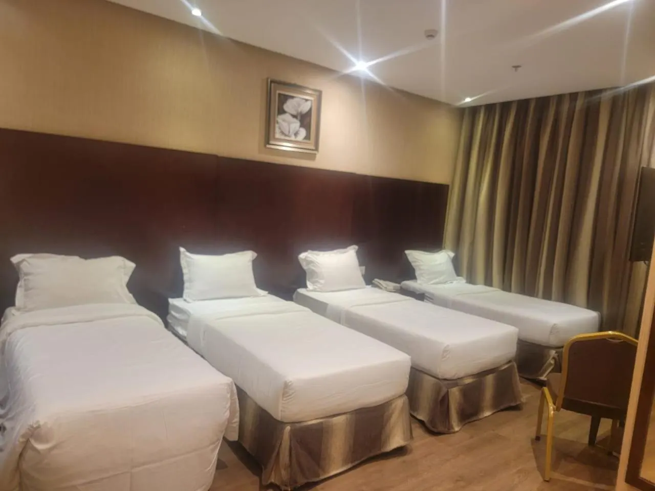 1 Land Premium Hotel Mekka 4*,